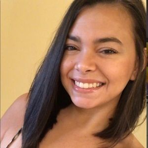 Meet your Posher, Briana